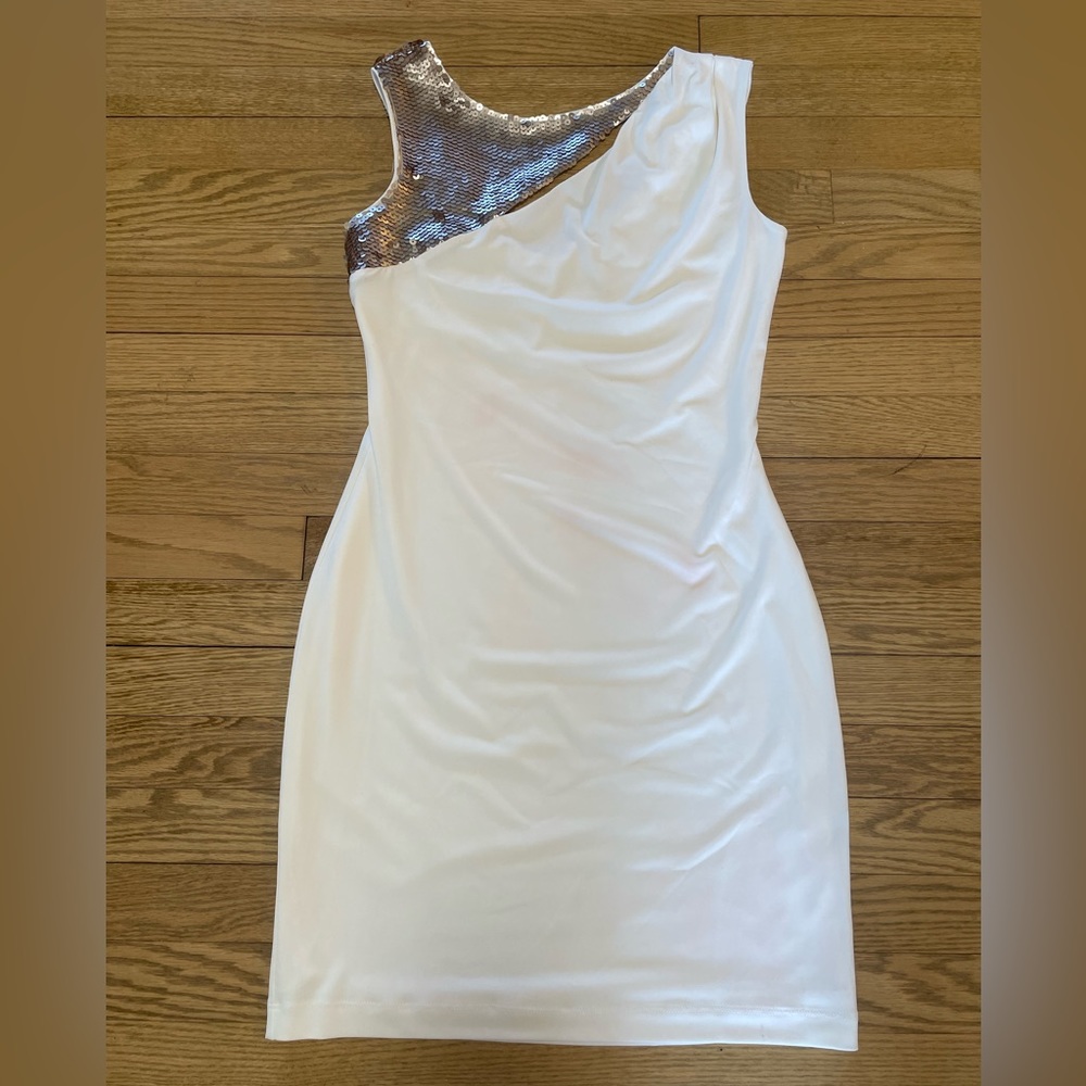 JENNIFER LOPEZ - Cutout Off White with Gold Sequin detailing Midi Party Dress